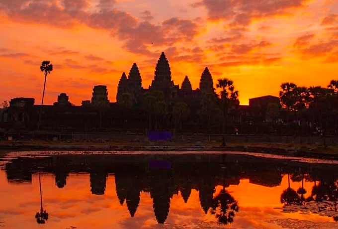 1-Day Angkor Sunrise & 4 Temple Adventure