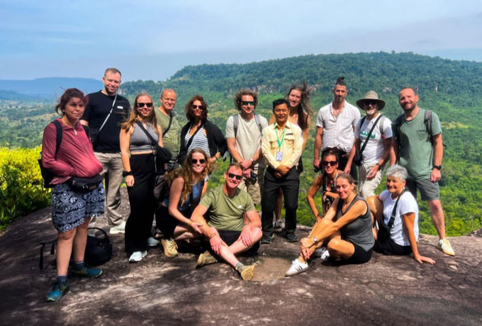 1-Day Phnom Kulen Mountain Adventure Cliff View, Thousand Lingas, Reclining Buddha & Waterfall