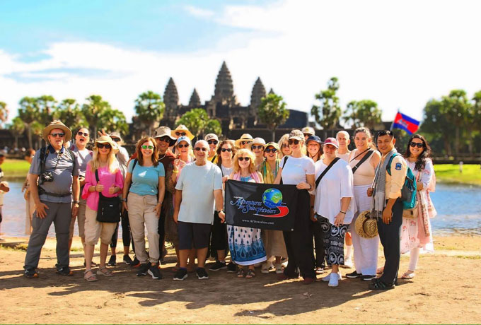 1-Day Angkor Sunrise & 4 Temple Adventure